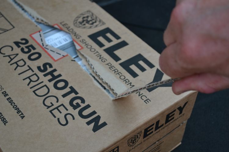 Eley Hawk Superb cartridge packaging
